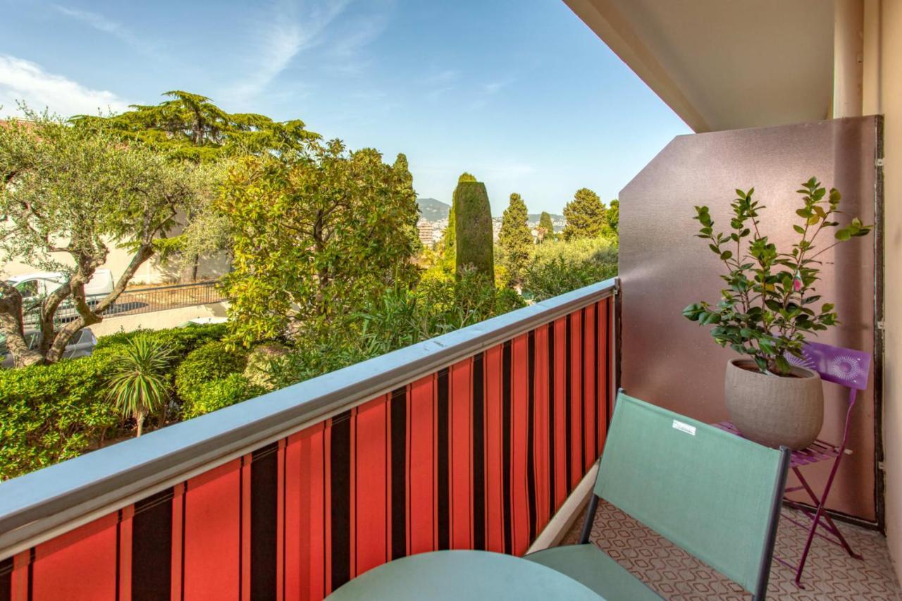 Appartamento Grazioso monolocale con balcone e vista sulle montagne vicino a tutti i ser Nizza